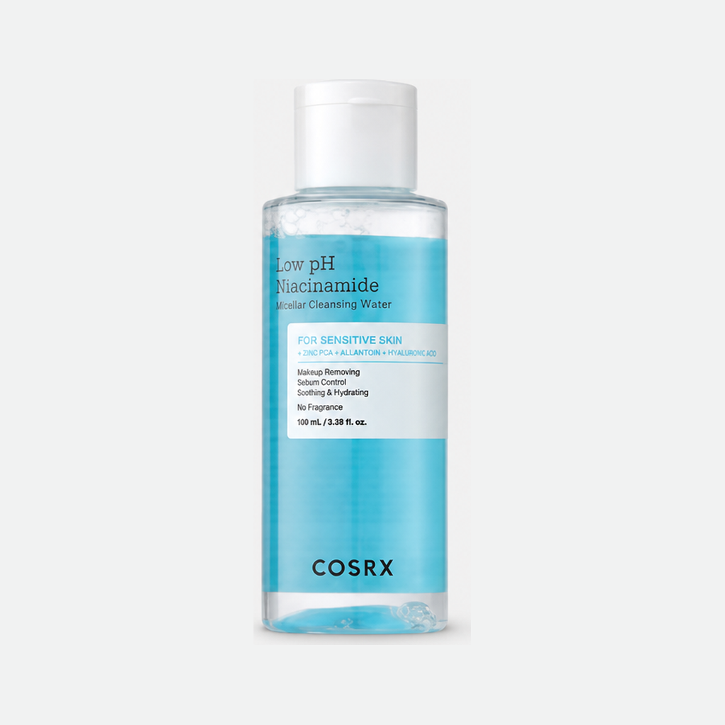 COSRX Low pH Niacinamide Micellar Cleansing Water, acqua micellare da 100 ml, flacone azzurro con tappo bianco